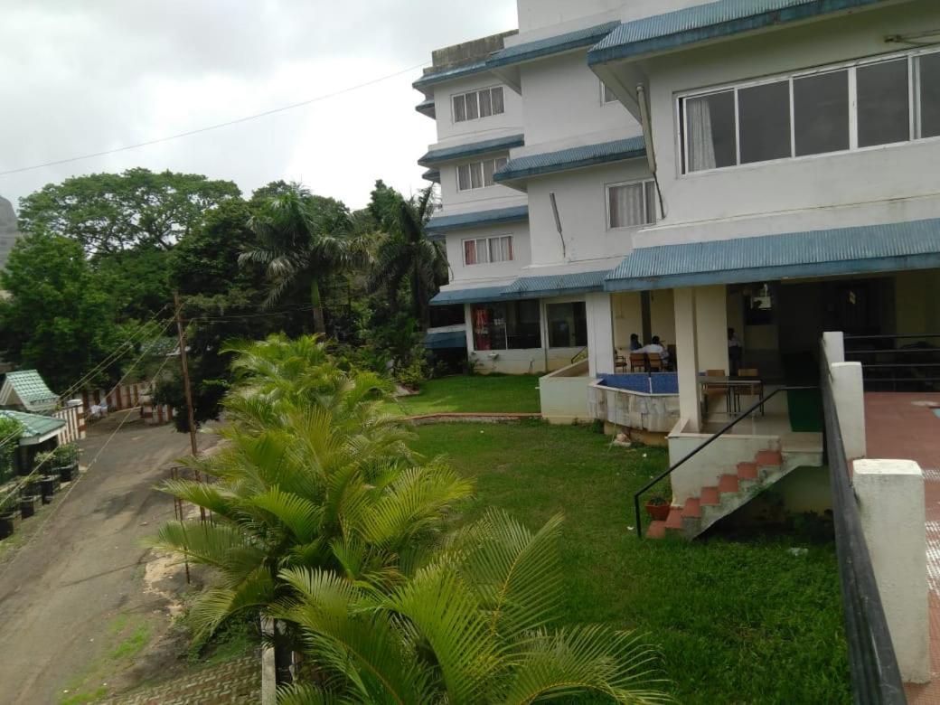 Sunrise Hill Resort Khandala  Exterior photo