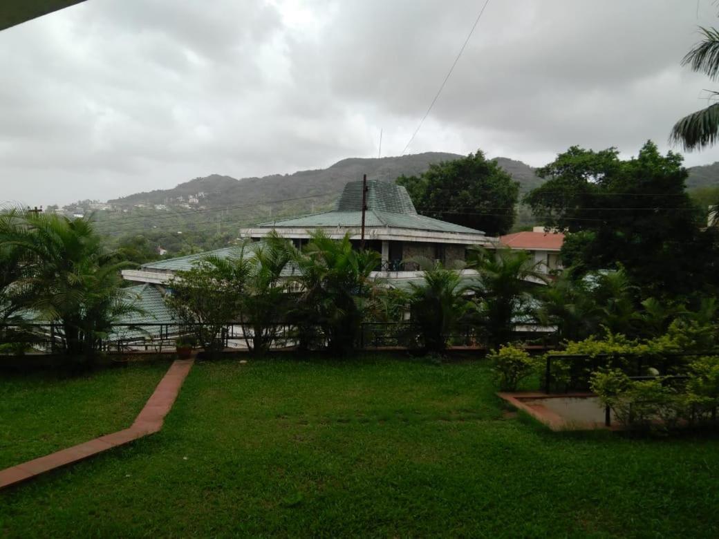 Sunrise Hill Resort Khandala  Exterior photo